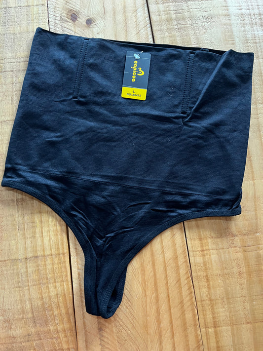 Faja less con ballenas